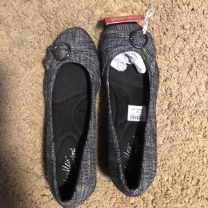 NWT dexflex comfort shoes